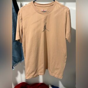 Nike Jordan Men's Tan Short Sleeve T-Shirt with  Jumpman Logo